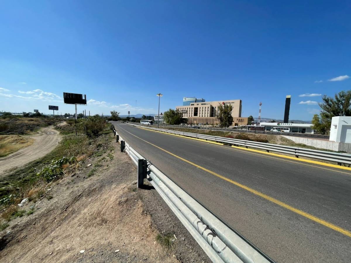 VENTA TERRENO USO SUELO INDUSTRIAL, FRENTE PUERTO INTERIOR