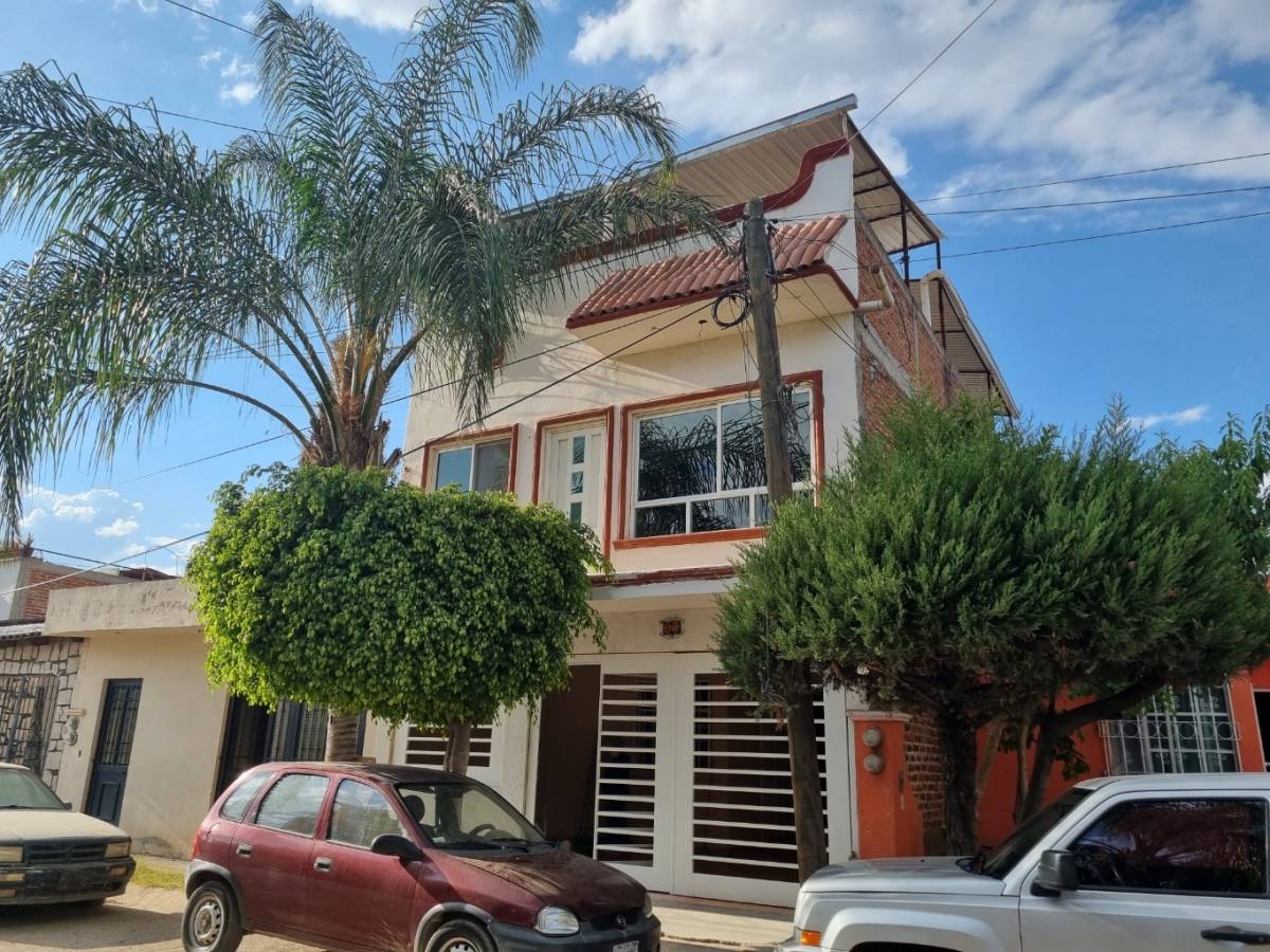 CASA EN VENTA/RENTA, SILAO GUANAJUATO